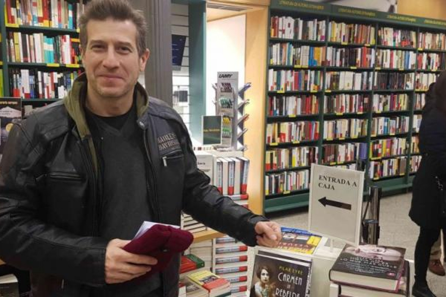 Carlos Casado autor de Ventanas