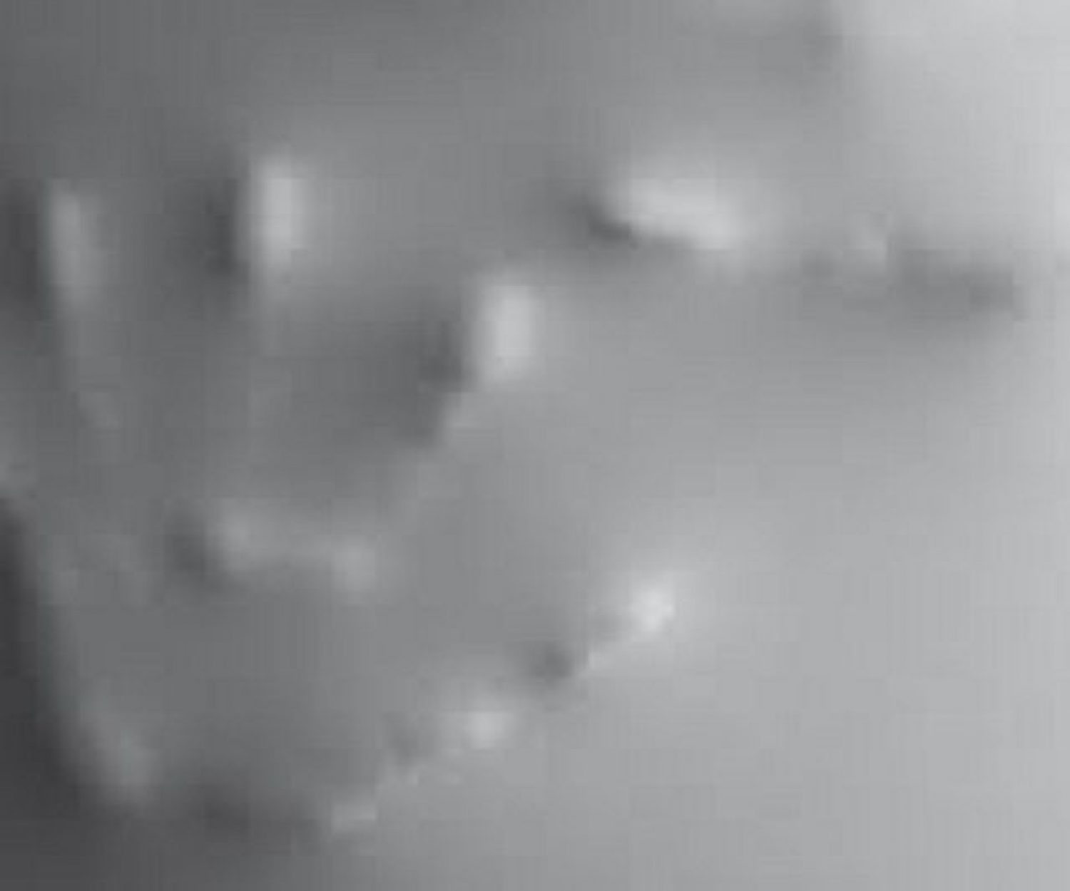 Un tío con una bolsa en la cabeza